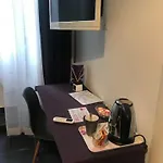 Ai Senatori Pensión 4*